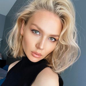 Meet your Posher, Violetta